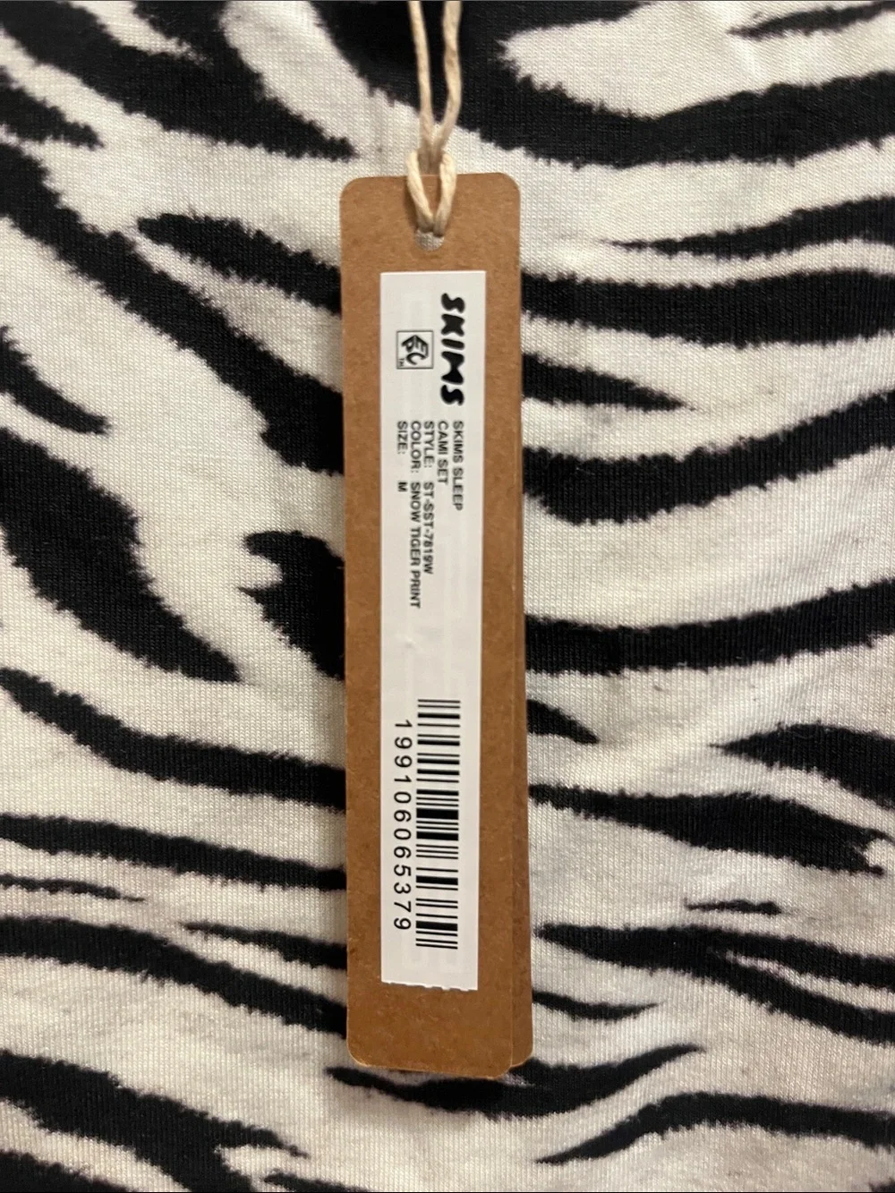 NWT Skims sleep cami set- snow tiger- Black & White M